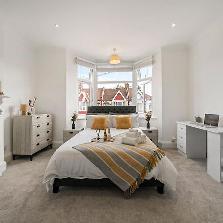 2025 Award Winning - 2 Bedroom Luxury Apartment Next To Wembley Stadium Londres Exterior foto